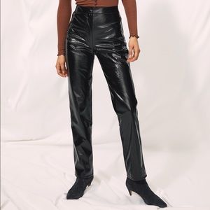 Aritzia Wilfred Tempest Pant